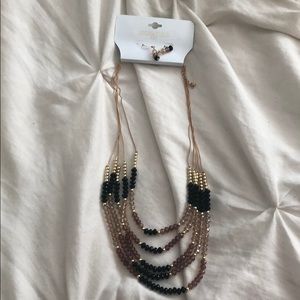 Earring and necklace set